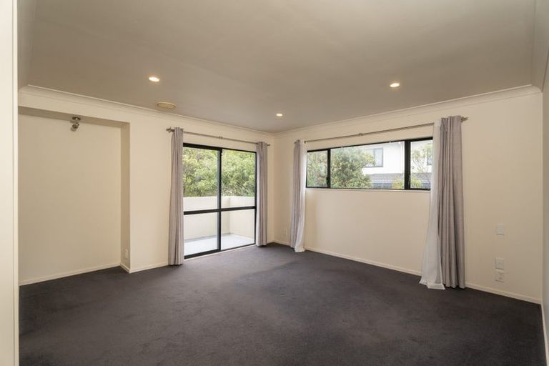 Photo of property in 9 Corsham Grove, Churton Park, Wellington, 6037