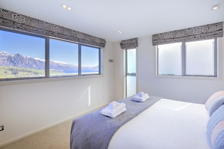 Photo of property in 23 Olivers Place, Queenstown, 9300
