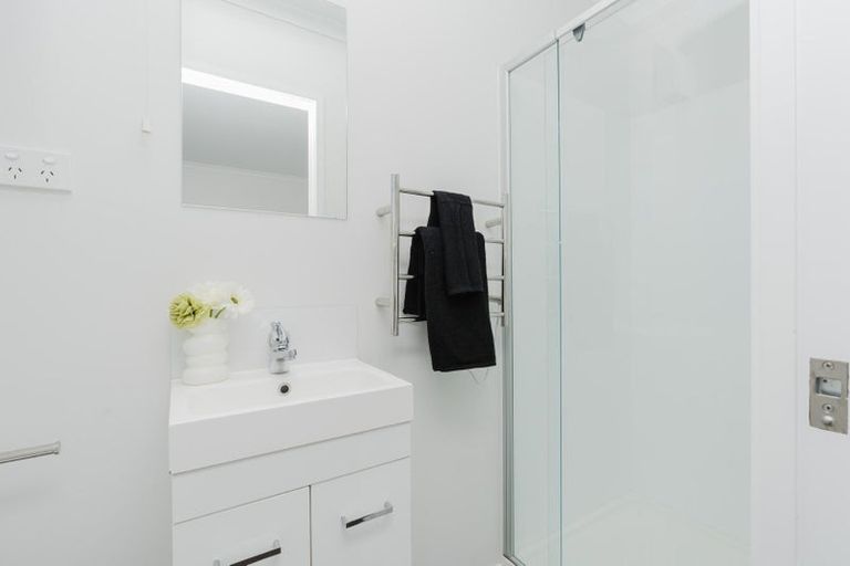 Photo of property in 16/10 Burrows Place, Frankton, Hamilton, 3204