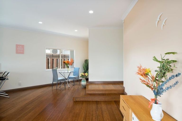 Photo of property in 25c Buscomb Avenue, Henderson, Auckland, 0610