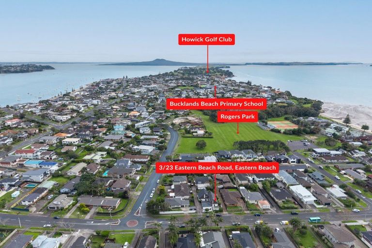 Photo of property in 3/23 Eastern Beach Road, Eastern Beach, Auckland, 2012