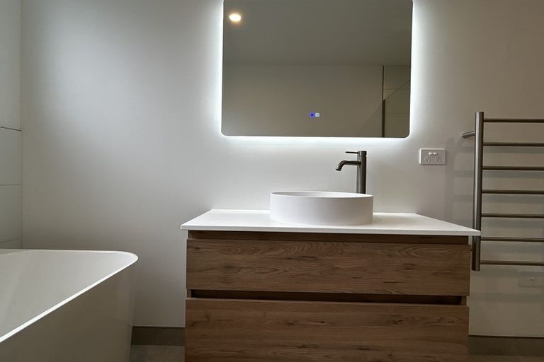 Photo of property in 9 Rushland Road, Jacks Point, 9371