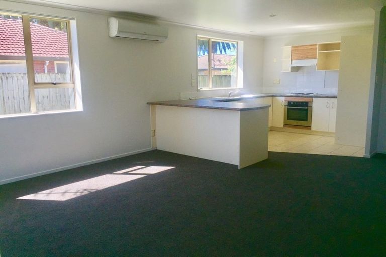Photo of property in 28a Kayes Road, Pukekohe, 2120