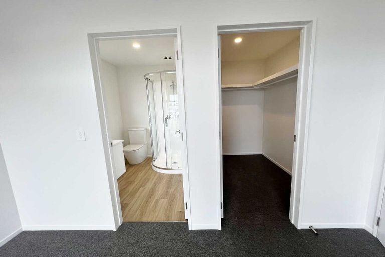 Photo of property in 18 Eileen Way, Rolleston, 7615