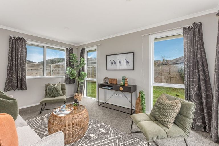 Photo of property in 33 Tradewinds Drive, Whitby, Porirua, 5024