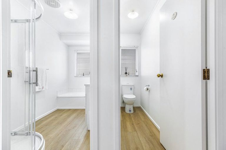 Photo of property in 8e Rathgar Road, Henderson, Auckland, 0610