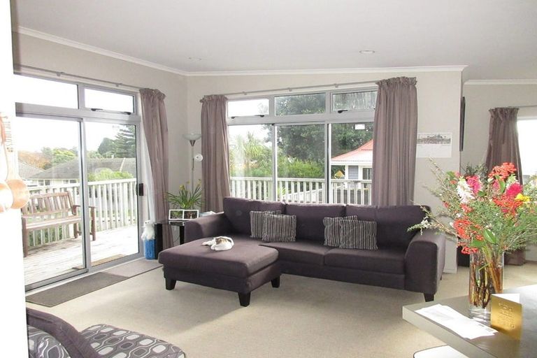 Photo of property in 47a Mazengarb Road, Paraparaumu Beach, Paraparaumu, 5032