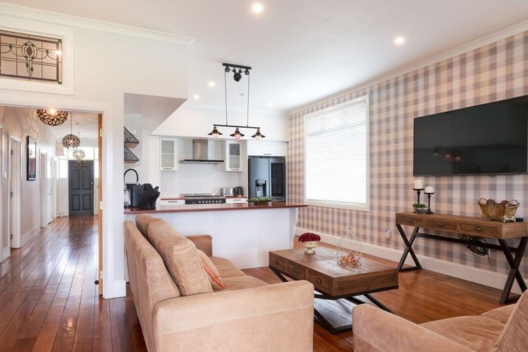 Photo of property in 110 Ikanui Road, Frimley, Hastings, 4120