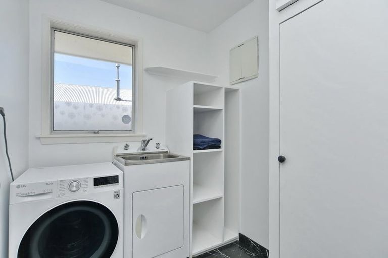 Photo of property in 9 Heathglen Avenue, Parklands, Christchurch, 8083