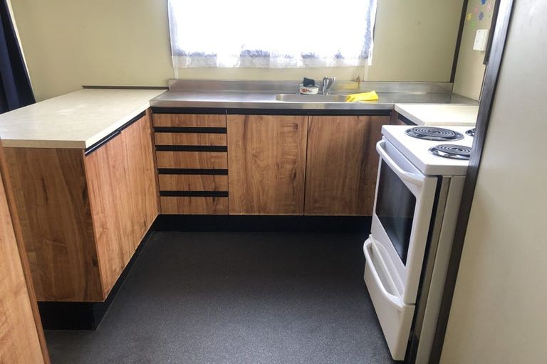 Photo of property in 29 Stottholm Road, Titirangi, Auckland, 0604