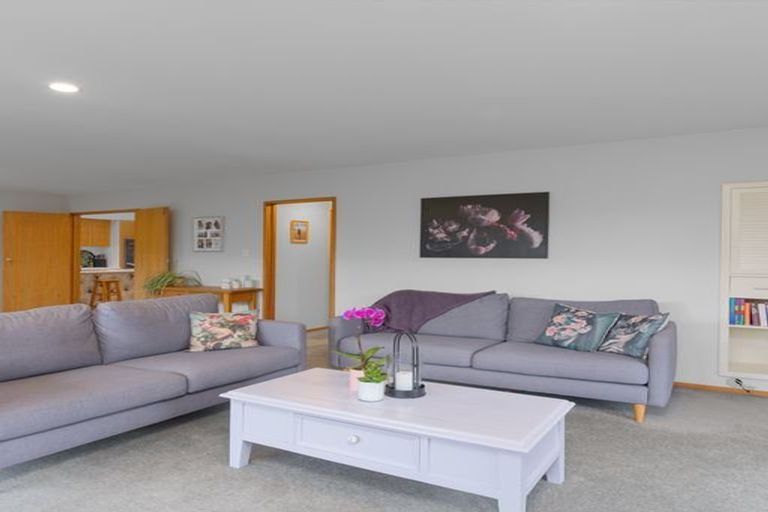 Photo of property in 52 Arlington Street, Burnside, Christchurch, 8053