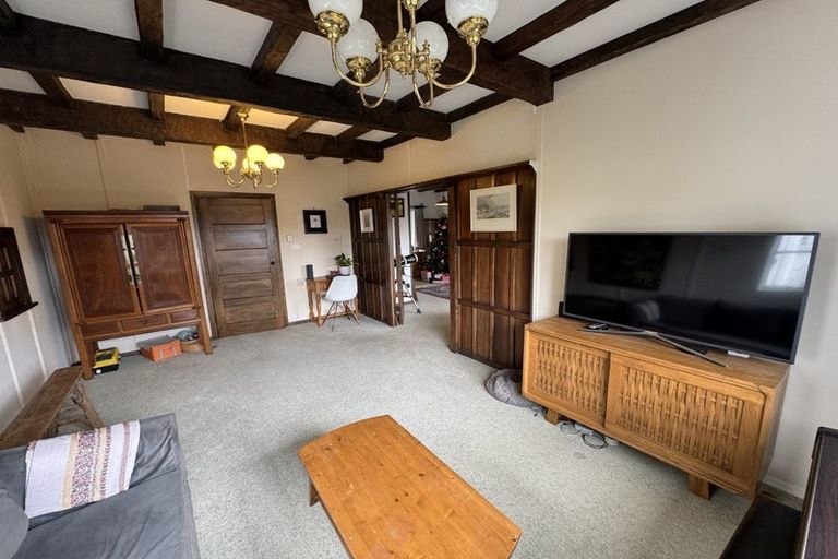 Photo of property in 2 Homewood Crescent, Karori, Wellington, 6012