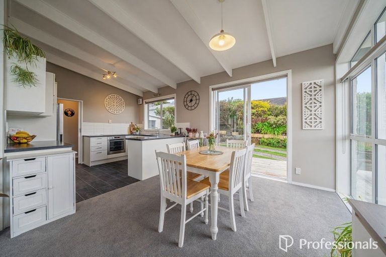 Photo of property in 6 Viscount Grove, Kelson, Lower Hutt, 5010