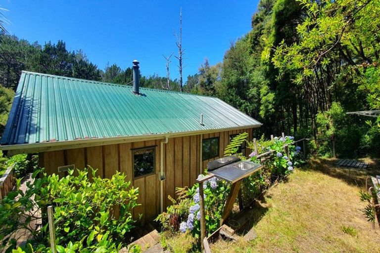 Photo of property in 46 Schoolhouse Bay Road, Kawau Island, 0920