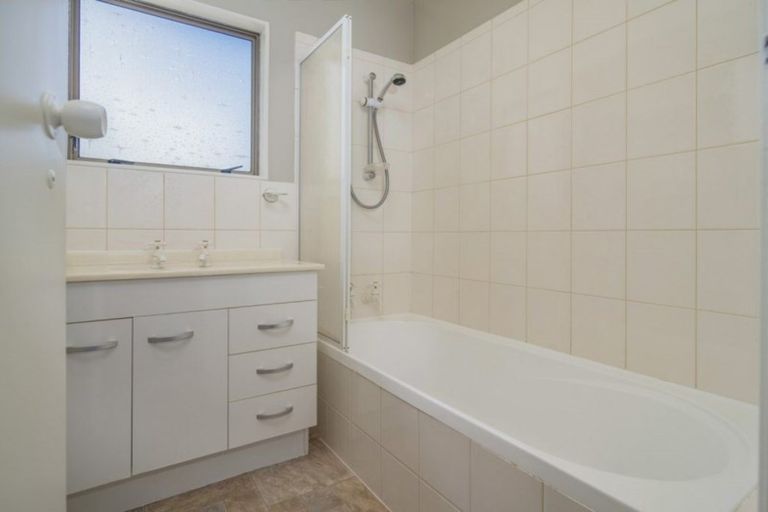 Photo of property in 2/30 Leicester Street, Stoke, Nelson, 7011