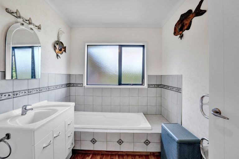Photo of property in 3 Whenu Way, Bell Block, New Plymouth, 4312