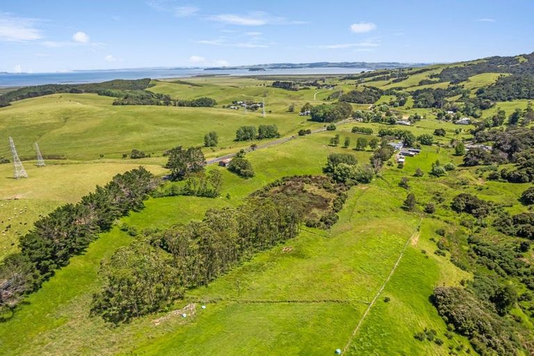 Photo of property in 14 Kaipara Hills Road, Glorit, Warkworth, 0984