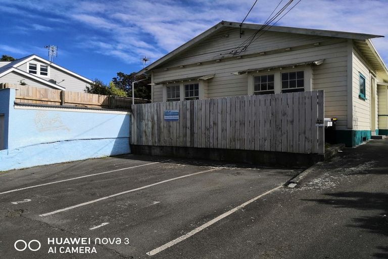 Photo of property in 44 Dr Taylor Terrace, Johnsonville, Wellington, 6037