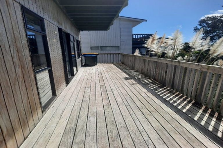 Photo of property in 27 Spinnaker Drive, Whitby, Porirua, 5024