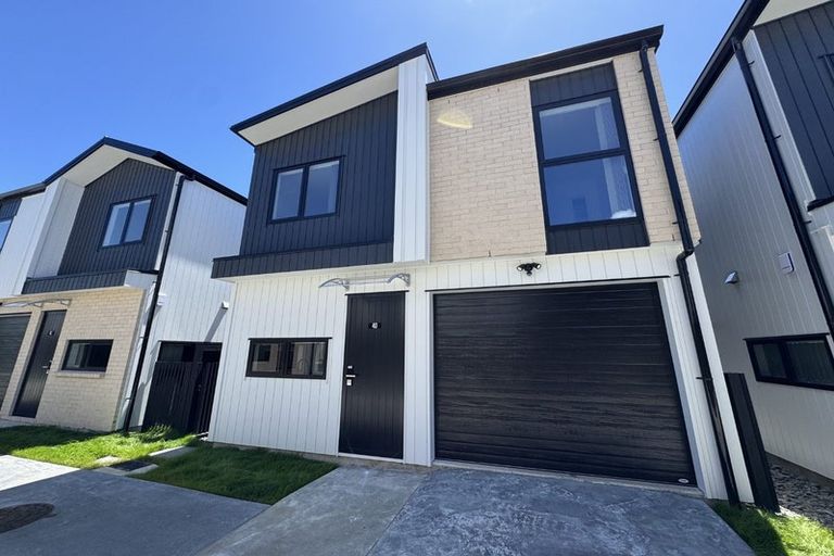 Photo of property in 4d Tainui Terrace, Mangere Bridge, Auckland, 2022
