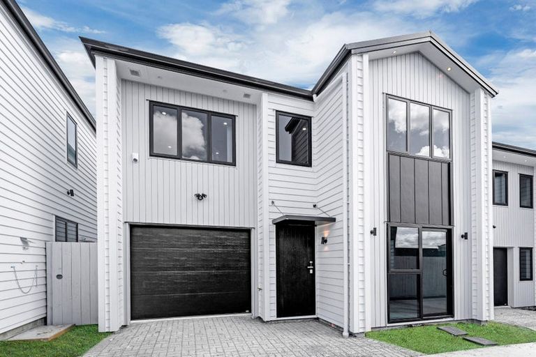 Photo of property in 8 Gardiner Grove, Wainuiomata, Lower Hutt, 5014