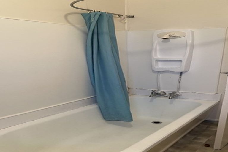 Photo of property in 11 Te Anau Avenue, Hataitai, Wellington, 6021