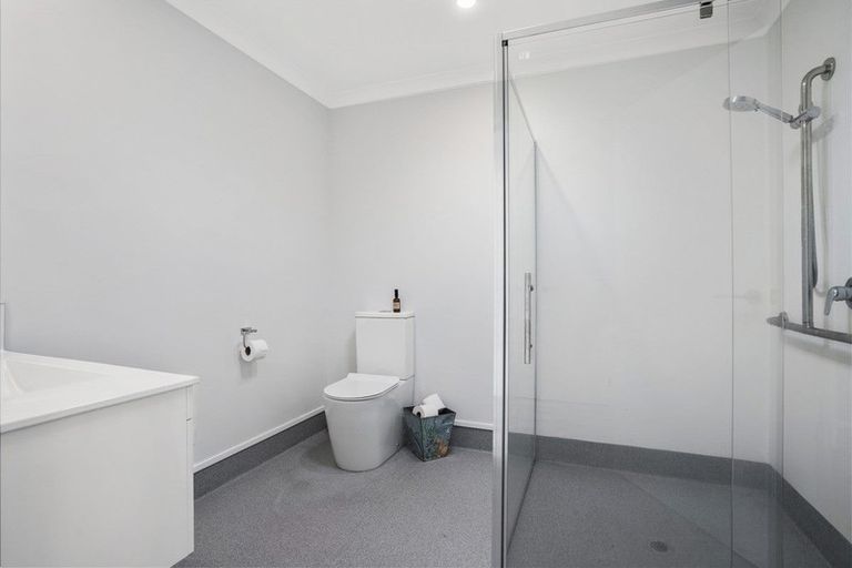 Photo of property in 16b Komata Crescent, Papamoa Beach, Papamoa, 3118