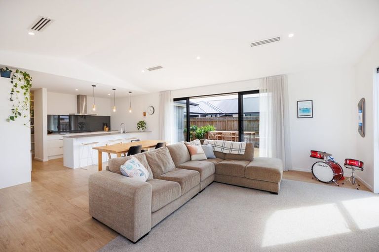 Photo of property in 85 Freedom Drive, Kelvin Grove, Palmerston North, 4470