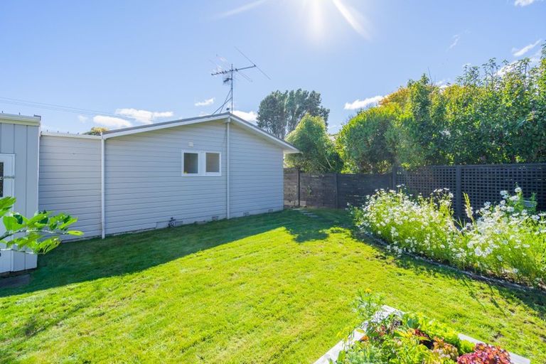 Photo of property in 62 Ngaio Road, Waikanae, 5036