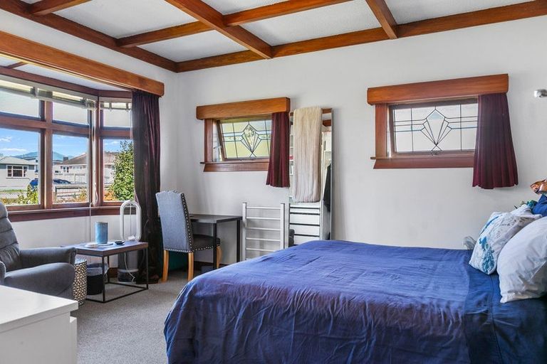 Photo of property in 19 Princes Street, Levin, 5510