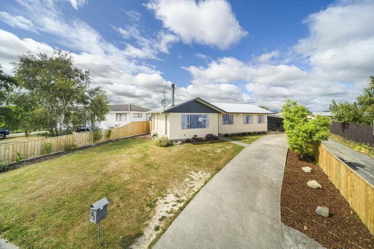 Photo of property in 28 Branigan Parade, Kelvin Grove, Palmerston North, 4414