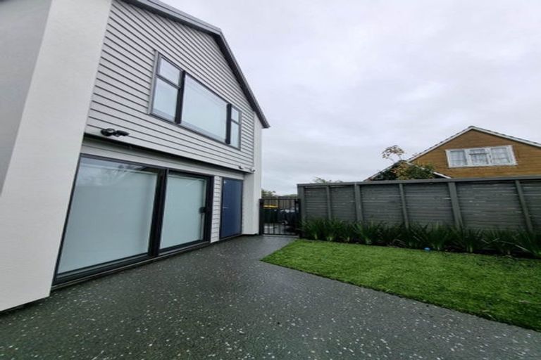 Photo of property in 6e Te Whiti Grove, Waterloo, Lower Hutt, 5011