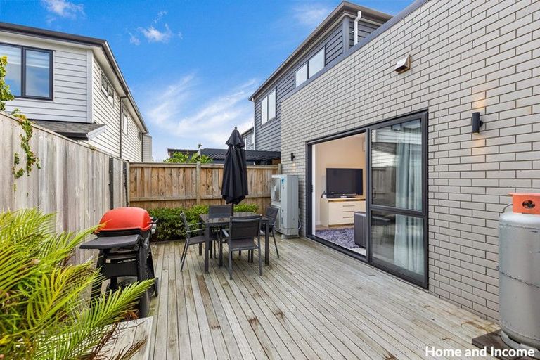 Photo of property in 3 Hea Road, Hobsonville, Auckland, 0616
