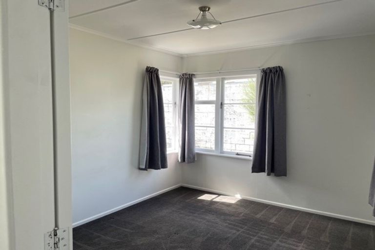 Photo of property in 7 Christmas Road, Manurewa, Auckland, 2102