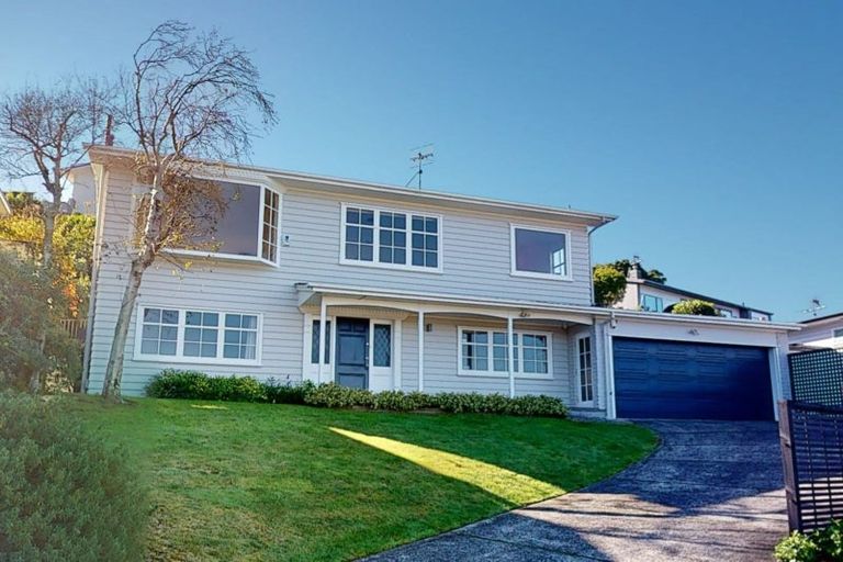 Photo of property in 34 Rama Crescent, Khandallah, Wellington, 6035