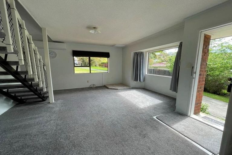 Photo of property in 1/17 Weetman Drive, Browns Bay, Auckland, 0630