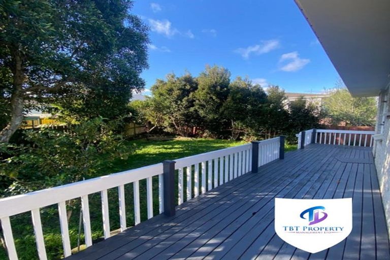Photo of property in 40 St Annes Crescent, Wattle Downs, Auckland, 2103