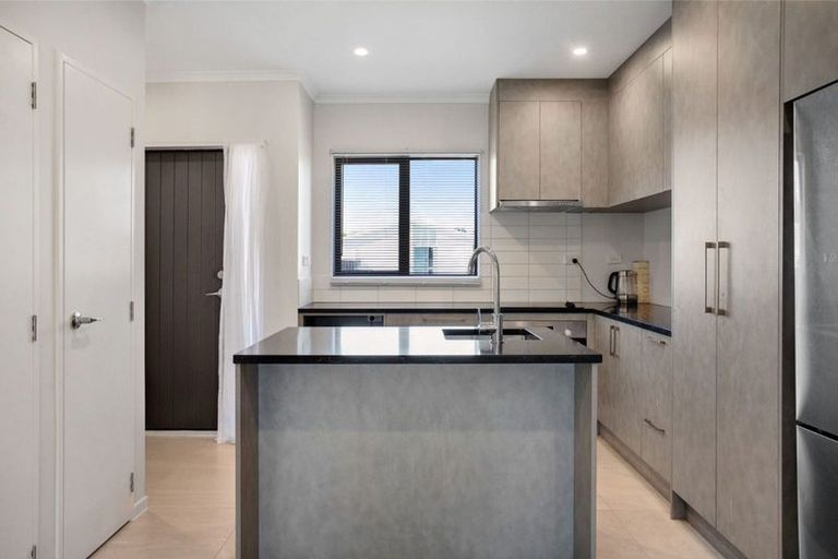 Photo of property in 21a Ventura Street, Mangere, Auckland, 2022