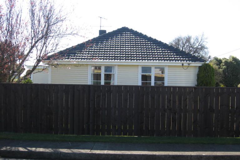 Photo of property in 3 Papawai Road, Greytown, 5712