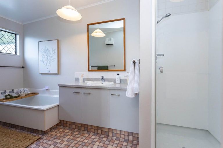 Photo of property in 1/17 Moncks Spur Road, Redcliffs, Christchurch, 8081