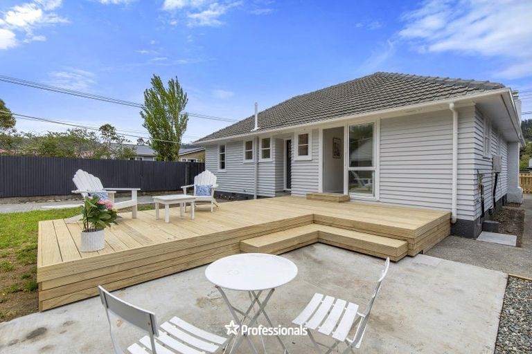 Photo of property in 179 Stokes Valley Road, Stokes Valley, Lower Hutt, 5019