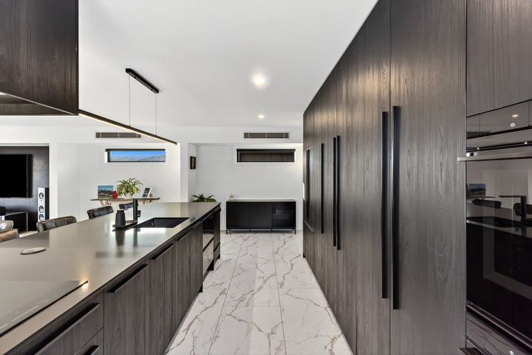 Photo of property in 9 Mills Road, Wanaka, 9305