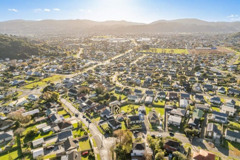 Photo of property in 17 Cleland Crescent, Naenae, Lower Hutt, 5011