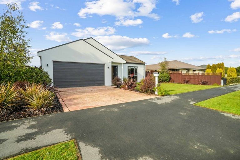 Photo of property in 28 Mclaughlins Road, Darfield, 7510