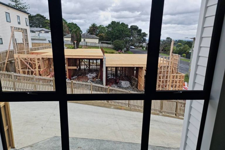Photo of property in 63a Hillcrest Road, Papatoetoe, Auckland, 2025