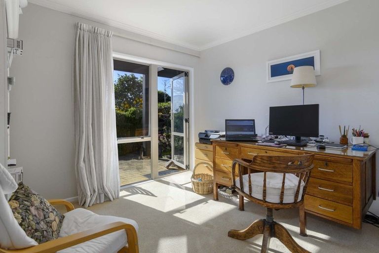Photo of property in 18 Hinewa Road, Otumoetai, Tauranga, 3110