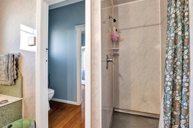 Photo of property in 11 Miranda Street, Stratford, 4332