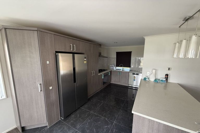 Photo of property in 10 Jezero Drive, Massey, Auckland, 0614