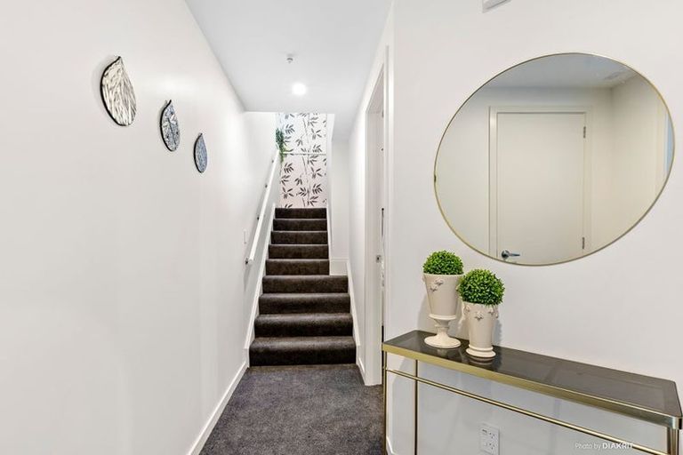 Photo of property in 10b Crieff Street, Northland, Wellington, 6012