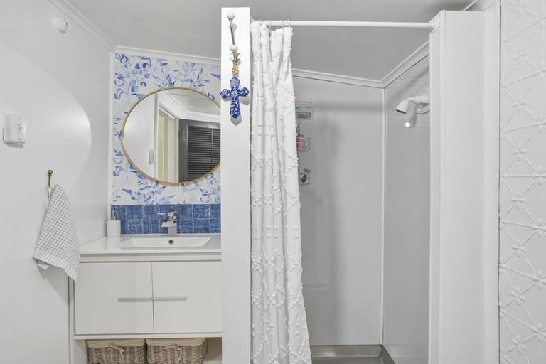 Photo of property in 7 Moore Street, Milton, 9220